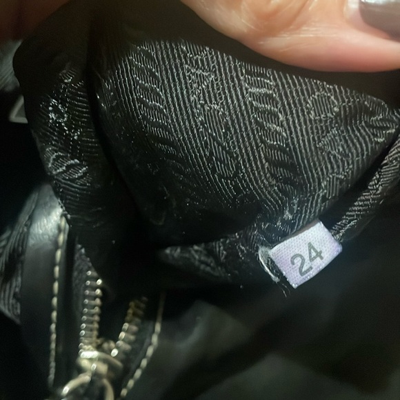 Prada black purse ( gently used) In very good condition (000312) - Picture 14 of 16